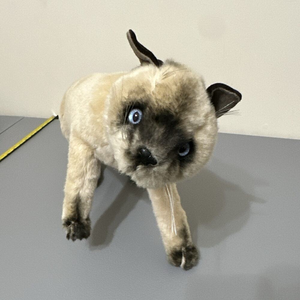 Avanti Applause Vintage 1987 Siamese Cat Plush Stuffed Animal. Jockline Italy.